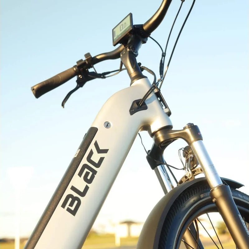 Black Roam ST e - bike - City and Commuter - Black - Electrify NZ